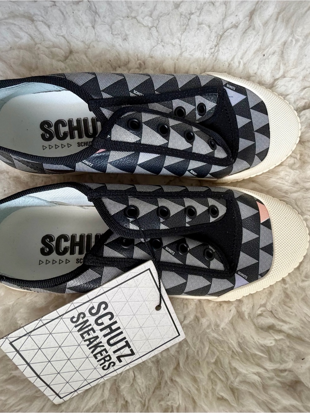 SCHUTZ Black & Gray Geometric Slip-On Sneakers